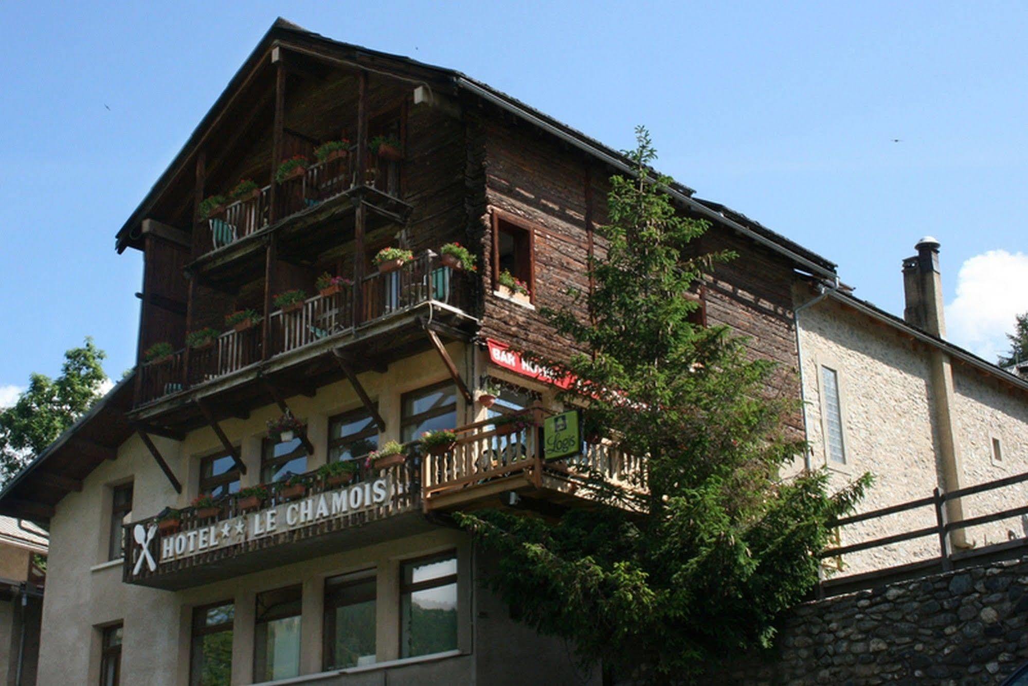 Hotel Le Chamois Logis Molines-en-Queyras Exterior photo