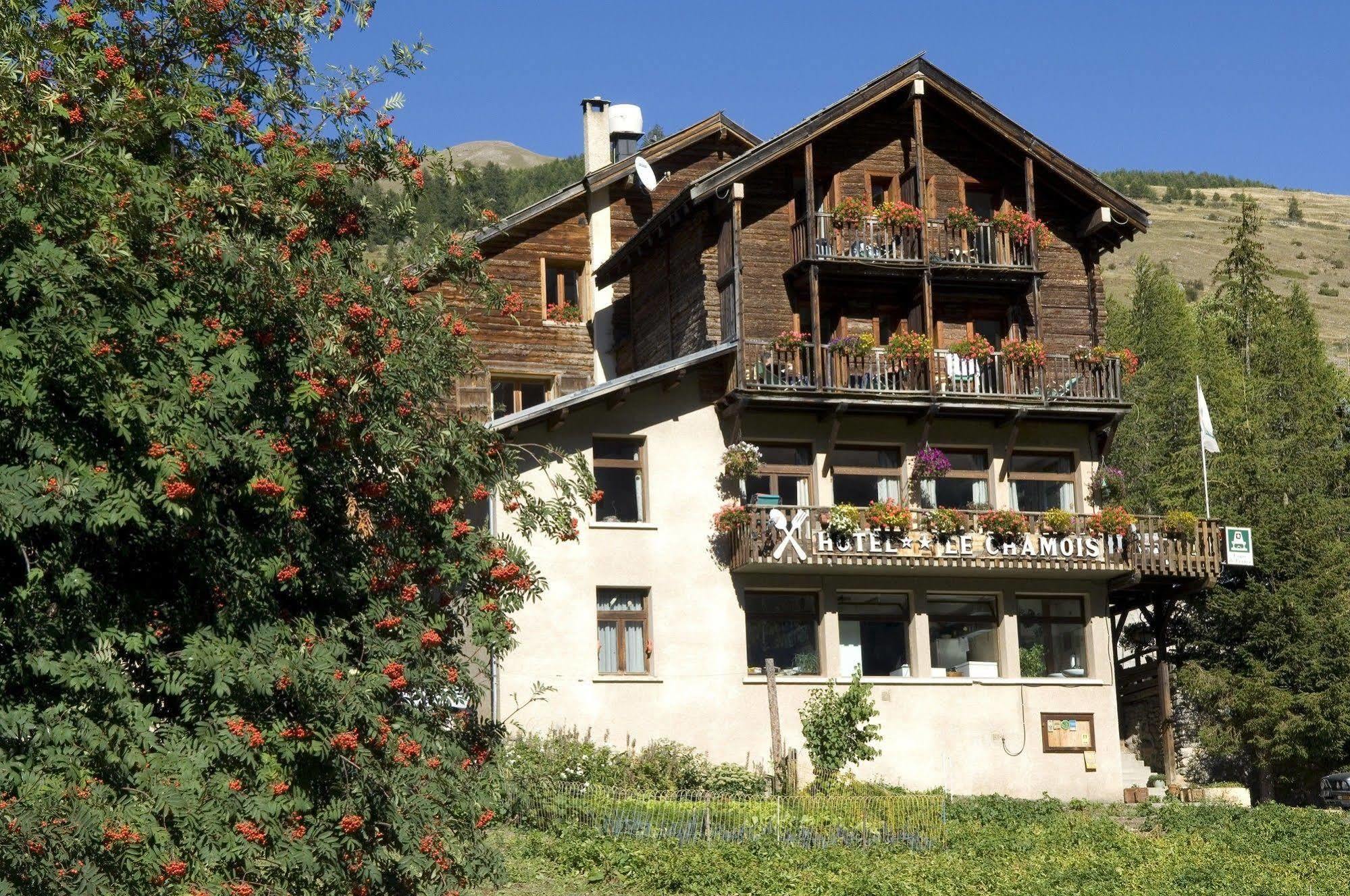 Hotel Le Chamois Logis Molines-en-Queyras Exterior photo